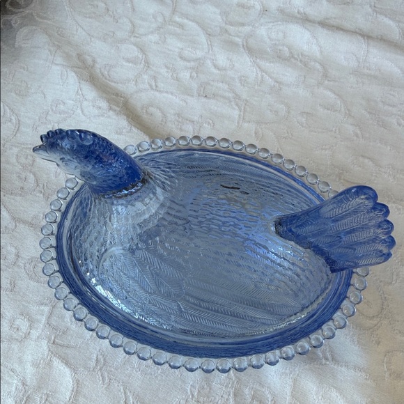 Indiana Glass Blue Hen on Nest Covered Dish with lid - Picture 2 of 13